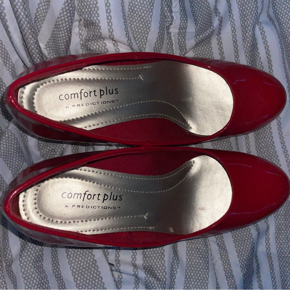High Heels - Picture 2 of 12